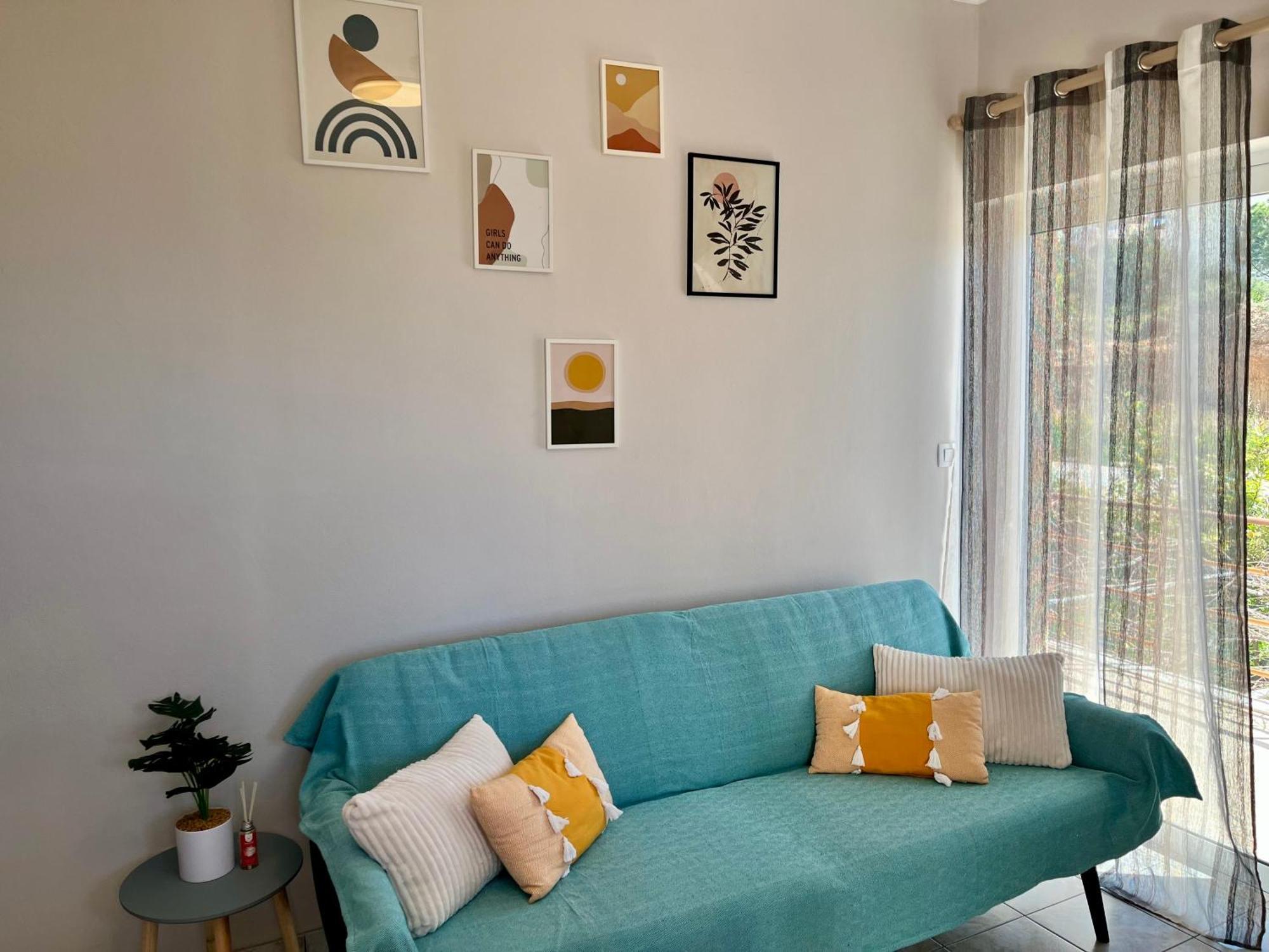 Dream Apartments Palaiochora Luaran gambar
