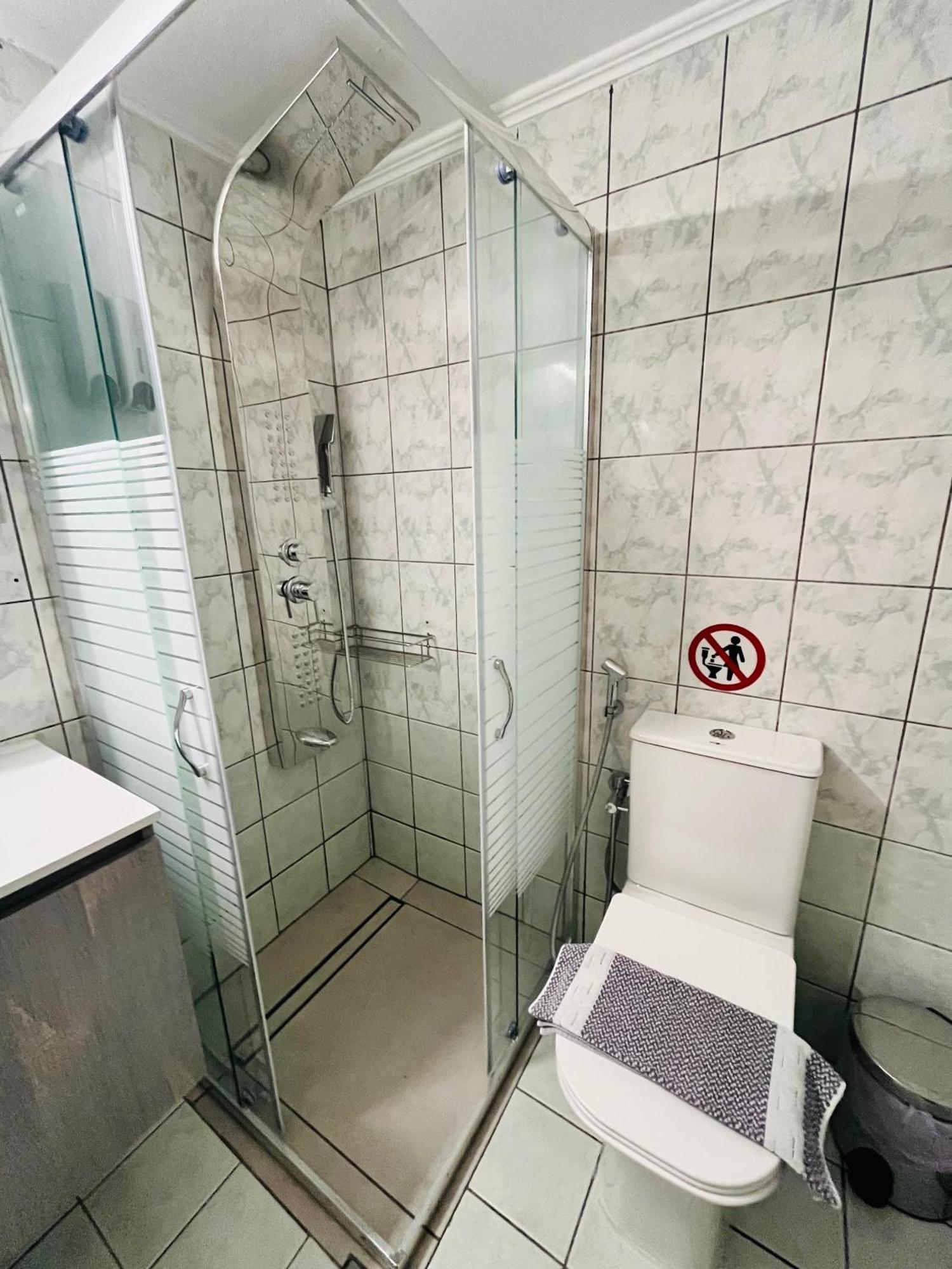 Dream Apartments Palaiochora Luaran gambar