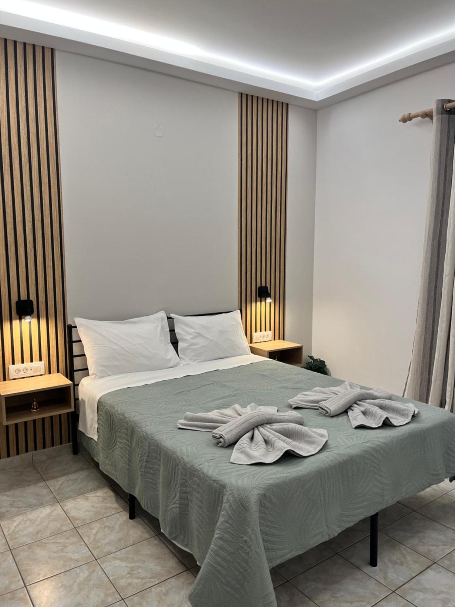 Dream Apartments Palaiochora Luaran gambar